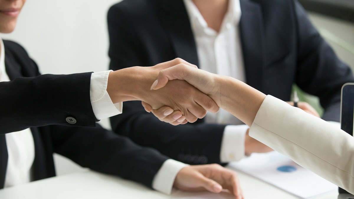 Empfehlungsleads im B2B-Vertrieb systematisch bearbeiten